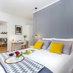 apartments-terra-i-ii.primorje-gorskikotar.com/